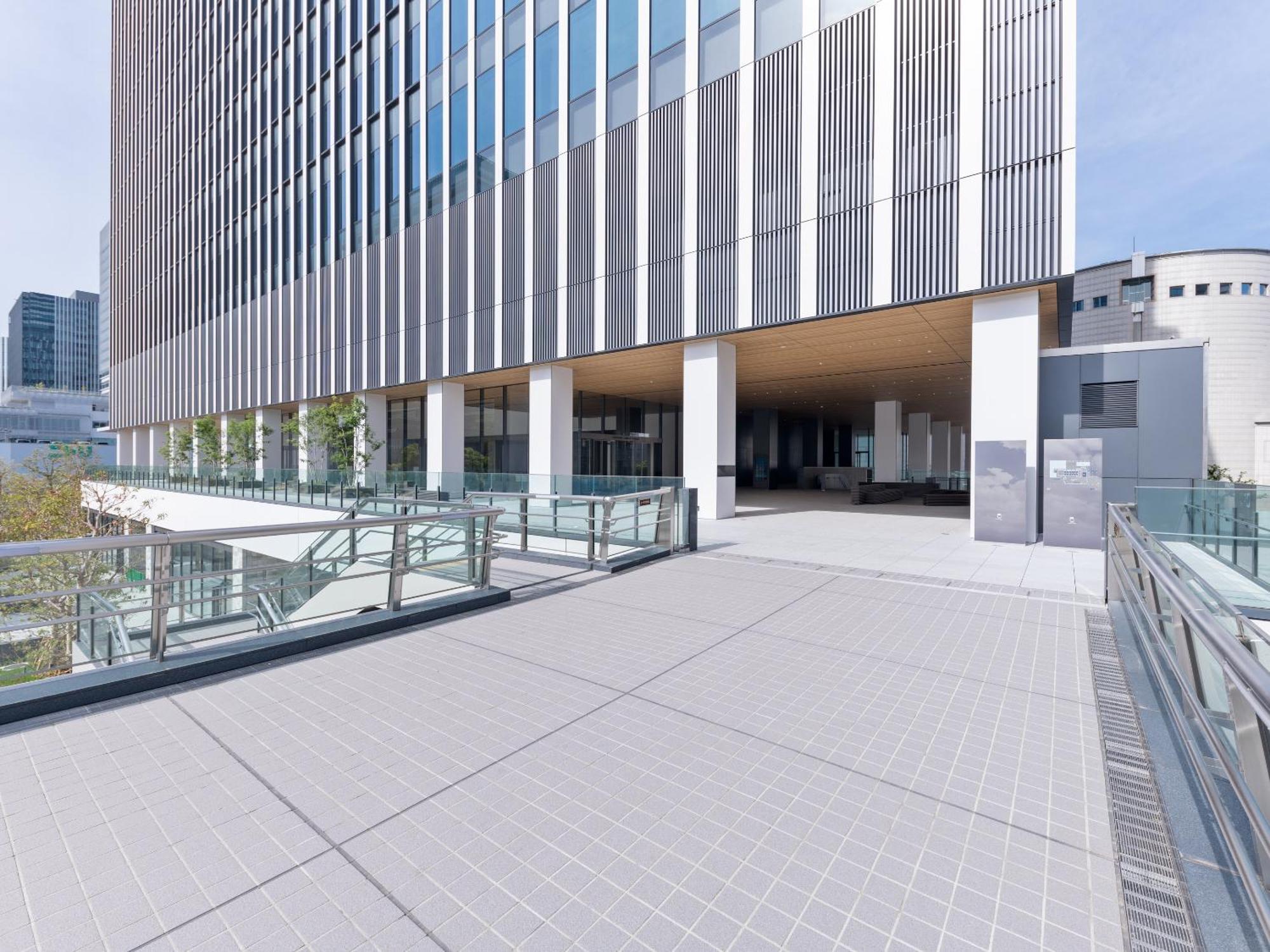 Mitsui Garden Hotel Yokohama Minatomirai Premier 外观 照片 The rooftop observation deck